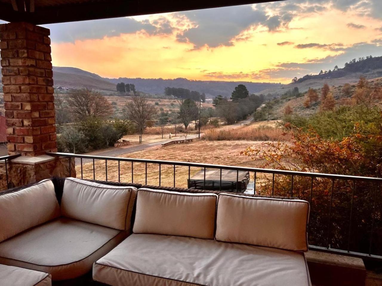 Stone Creek Mountain Lodge Dullstroom Exterior foto